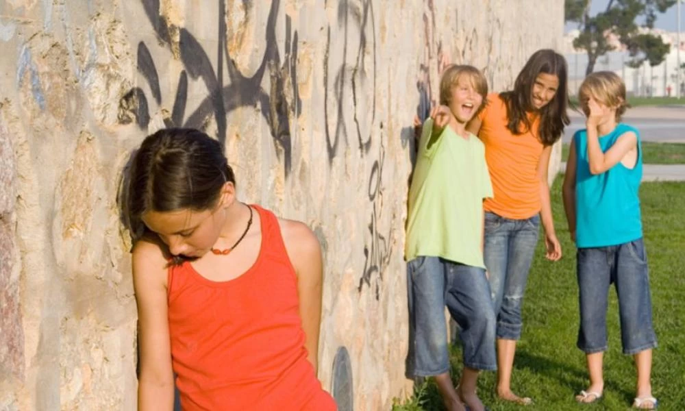 ΟΗΕ: Ένας στους τρεις μαθητές υφίσταται επιθέσεις τουλάχιστον μία φορά το μήνα